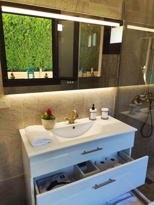 Casa Nueva De Vigo Rural Mos Con Jacuzzi Y Chimenea Para Escapada Romantica المظهر الخارجي الصورة